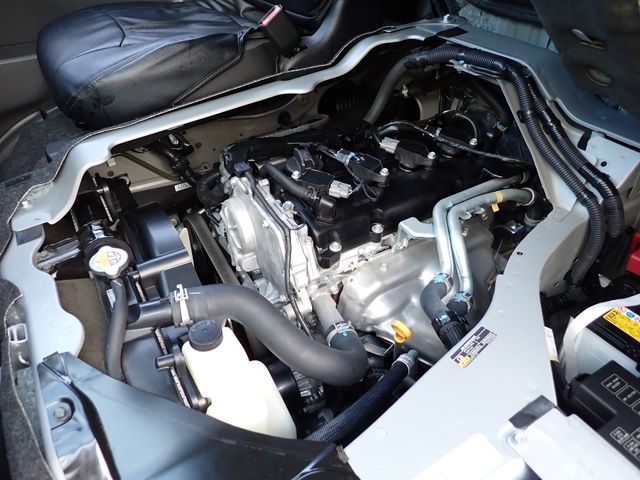 Nissan NV350 Caravan 2018-03 194047-29