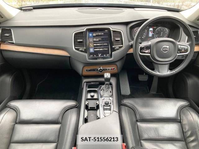 Volvo XC90 2017-02 320571-1