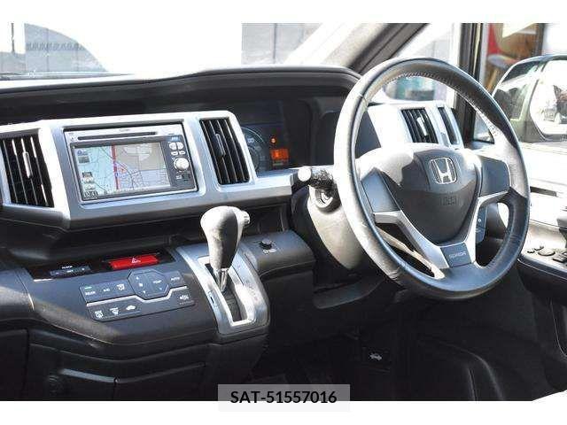 Honda e 2012-05 371952-2