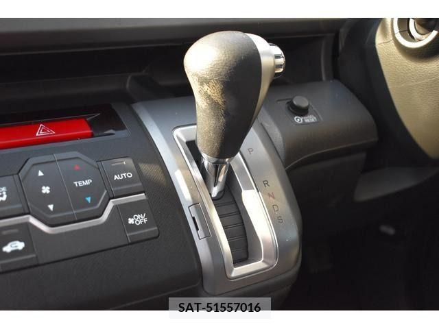 Honda e 2012-05 371952-7