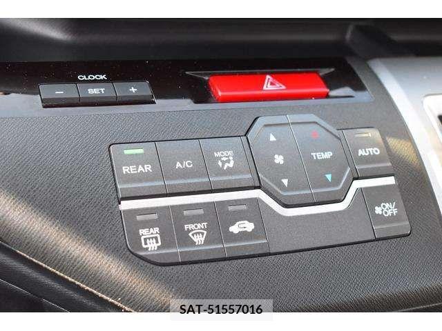 Honda e 2012-05 371952-6