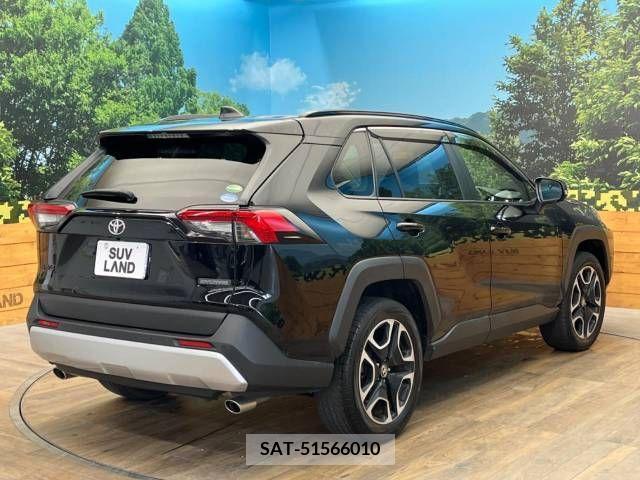 Toyota RAV4 2019-12 335642-17