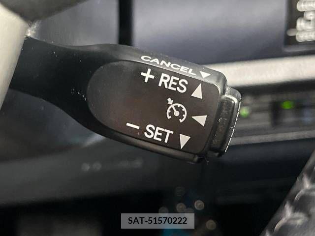 Toyota VOXY 2014-05 321418-8
