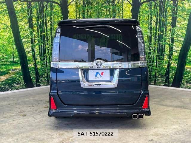 Toyota VOXY 2014-05 321418-17