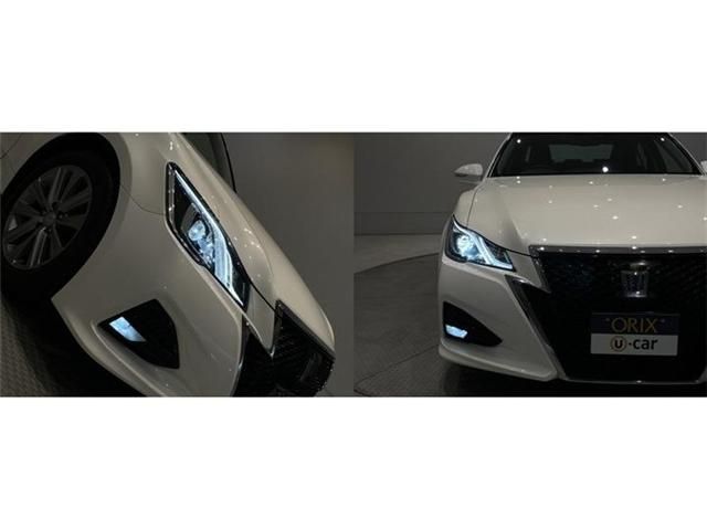 Toyota CROWN SEDAN 2017-08 11761-4