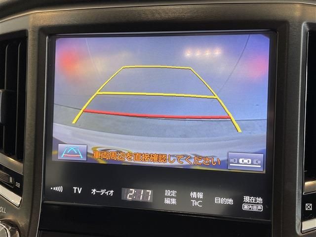 Toyota CROWN SEDAN 2017-08 11761-13