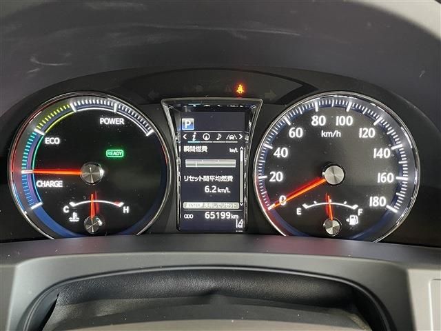 Toyota CROWN SEDAN 2017-08 11761-17