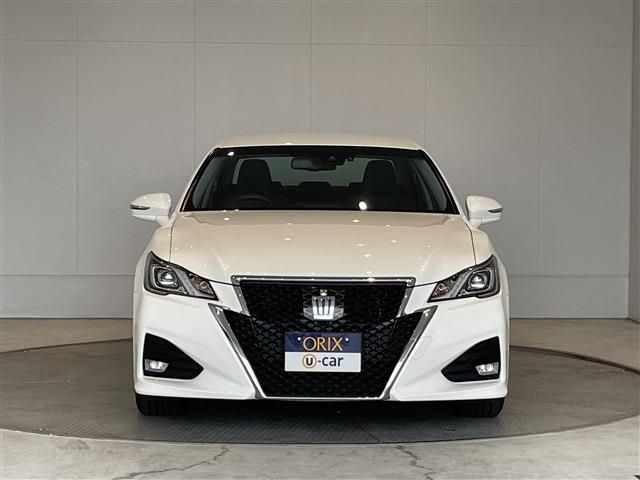 Toyota CROWN SEDAN 2017-08 11761-5