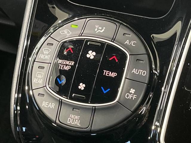 Toyota NOAH 2019-08 192285-4