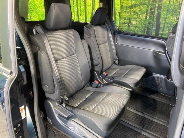 Toyota NOAH 2019-08 192285-9
