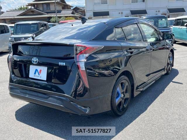 Toyota PRIUS 2016-11 342557-17