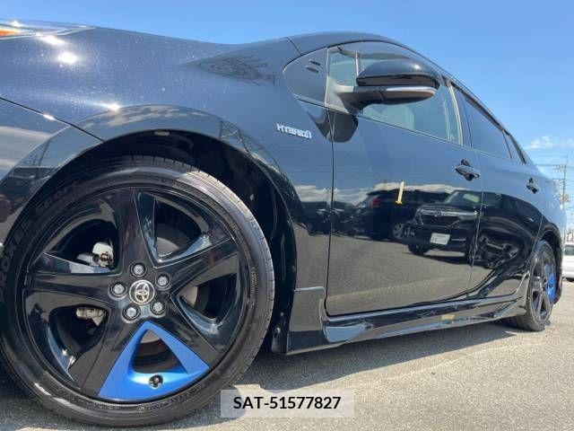 Toyota PRIUS 2016-11 342557-13
