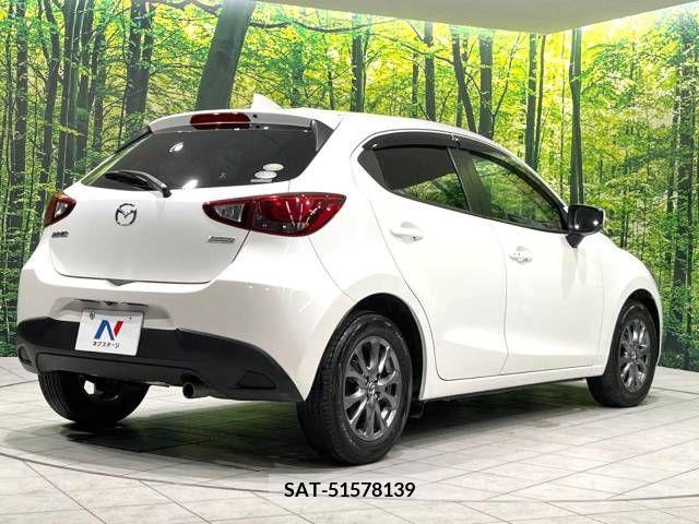 Mazda DEMIO 2017-06 267515-17