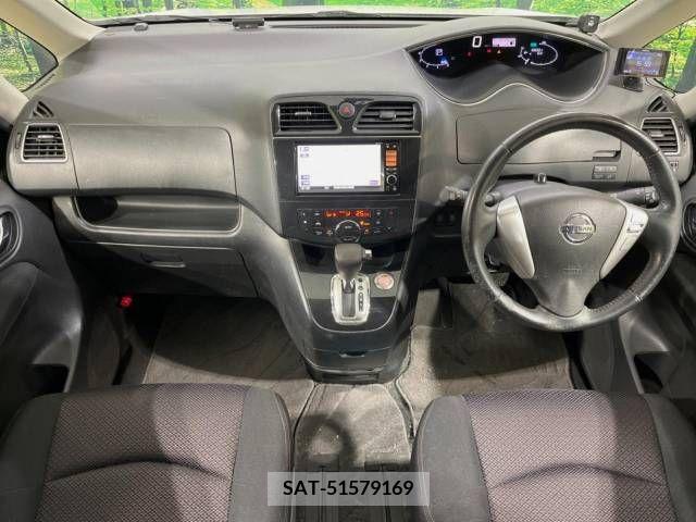 Nissan SERENA 2012-01 324903-1
