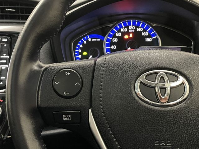 Toyota COROLLA AXIO 2016-03 186022-23