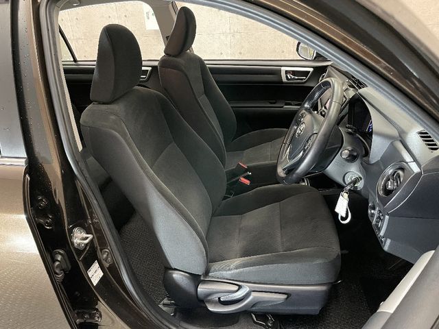 Toyota COROLLA AXIO 2016-03 186022-10
