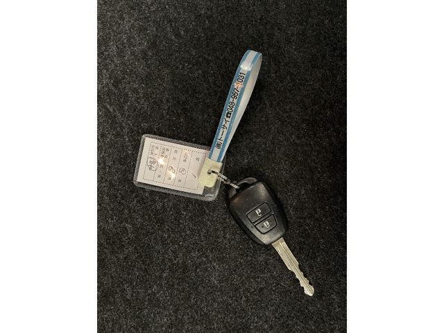 Toyota COROLLA AXIO 2016-03 186022-25