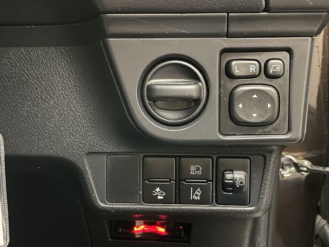 Toyota COROLLA AXIO 2016-03 186022-22