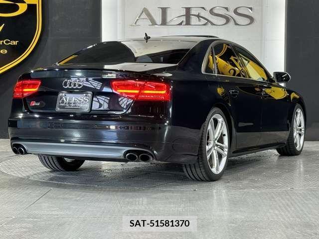 Audi S8 2013-03 375323-2