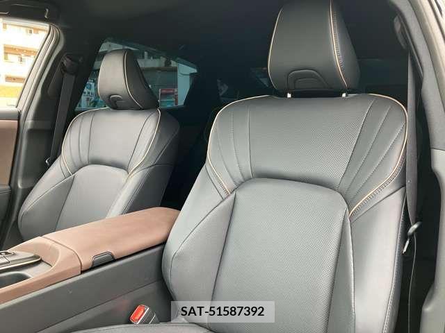 Toyota CROWN 2023-10 297735-7