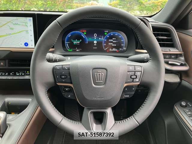 Toyota CROWN 2023-10 297735-2