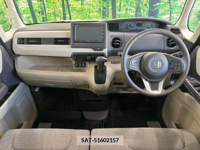 Honda N BOX 2019-04 392548-1