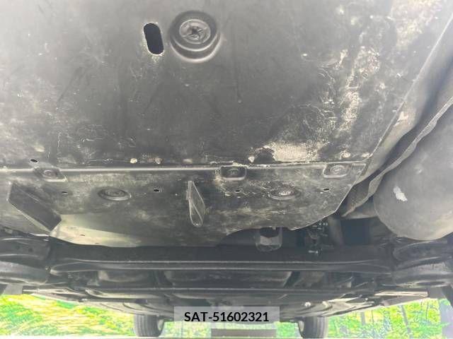 Toyota PRIUS 2013-04 366426-19