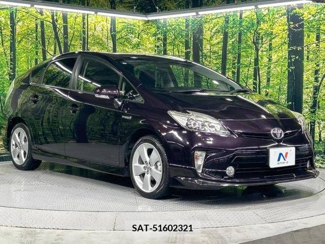 Toyota PRIUS 2013-04 366426-16