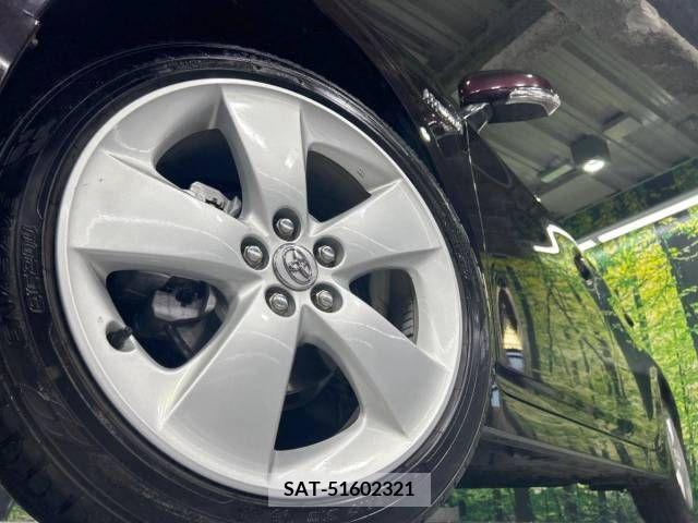 Toyota PRIUS 2013-04 366426-13