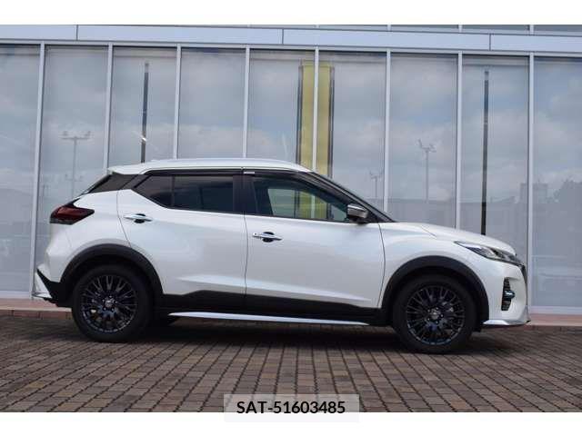 Nissan KICKS 2021-03 215419-2