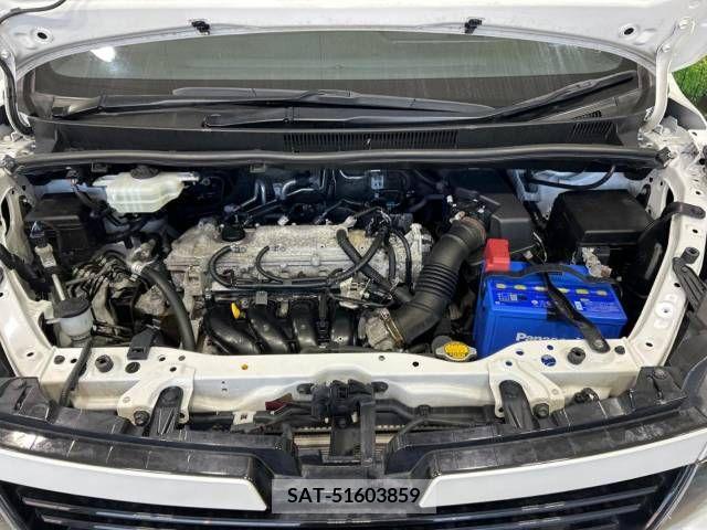 Toyota VOXY 2014-02 290179-18