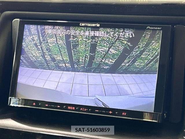 Toyota VOXY 2014-02 290179-5
