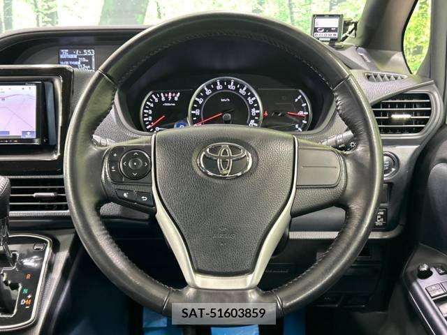 Toyota VOXY 2014-02 290179-11