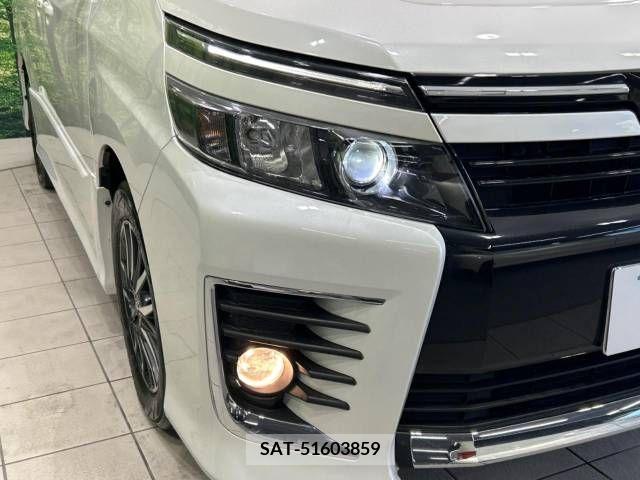 Toyota VOXY 2014-02 290179-12