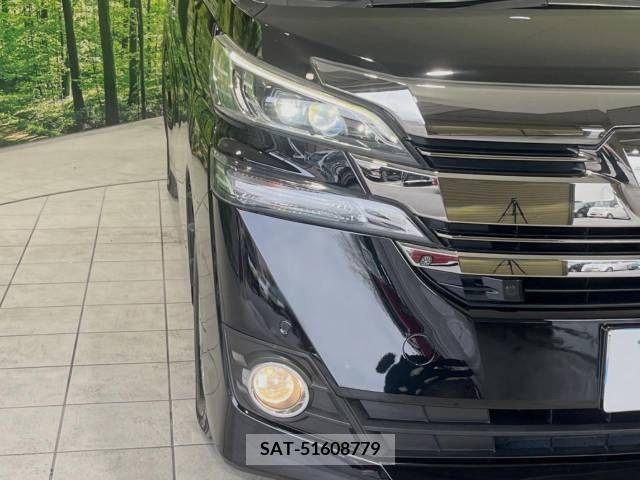 Toyota VELLFIRE 2017-11 242305-12