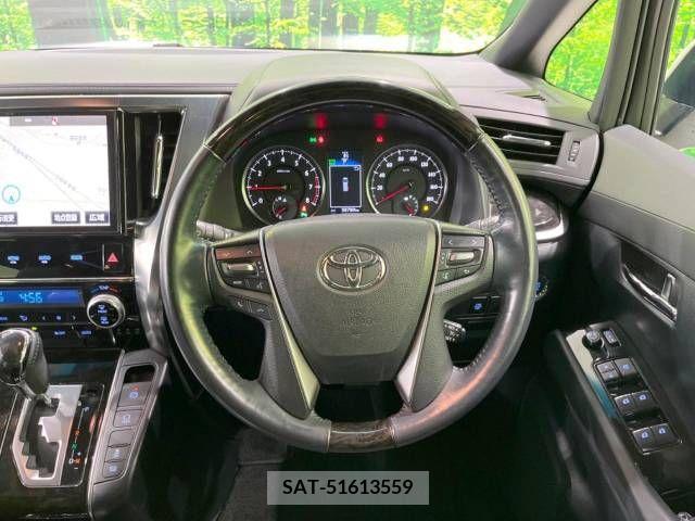 Toyota VELLFIRE 2017-02 222438-12