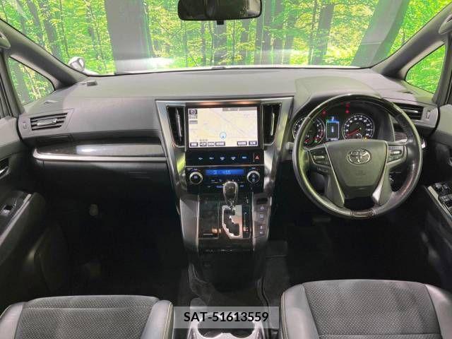 Toyota VELLFIRE 2017-02 222438-1
