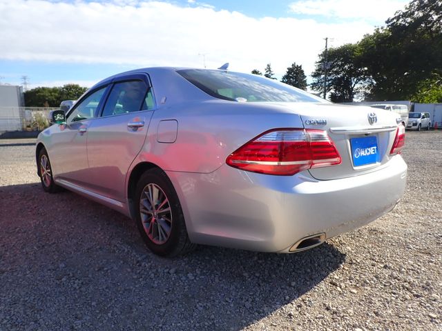 Toyota CROWN SEDAN 2012-11 192437-2