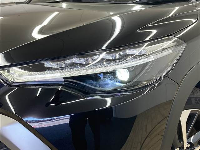 Toyota COROLLA CROSS 2022-09 14224-18