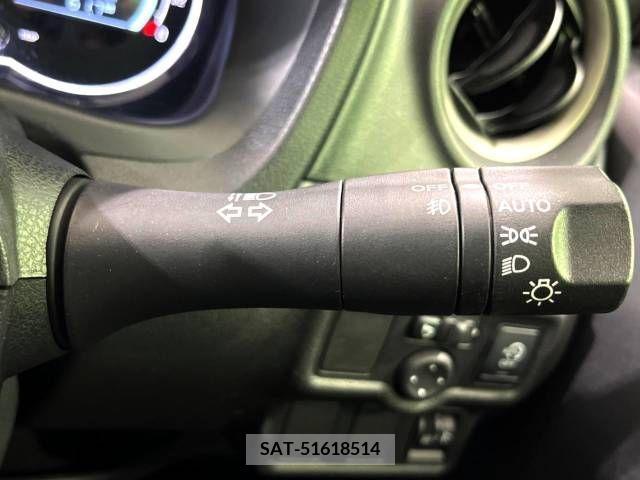 Nissan NOTE 2013-07 380661-4