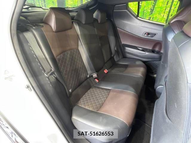 Toyota C-HR 2018-07 357825-9