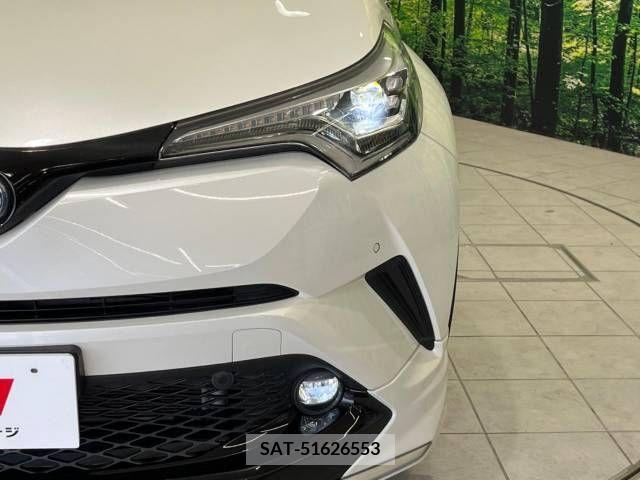 Toyota C-HR 2018-07 357825-12
