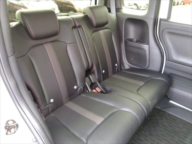 Honda N BOX CUSTOM 2021-01 194239-7