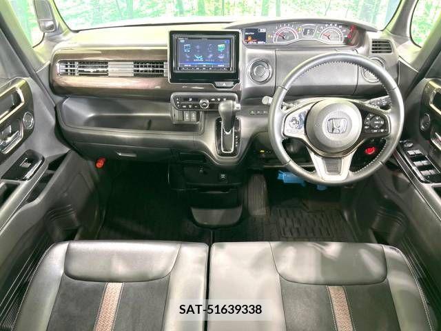 Honda N BOX CUSTOM 2017-10 307149-1