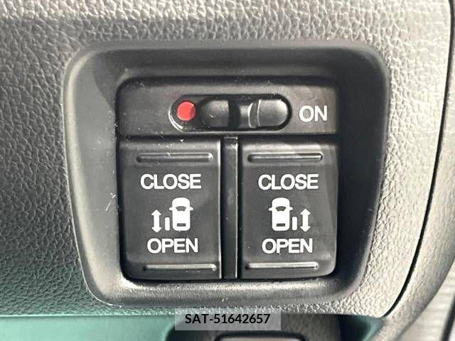 Honda N BOX CUSTOM 2015-08 364962-5