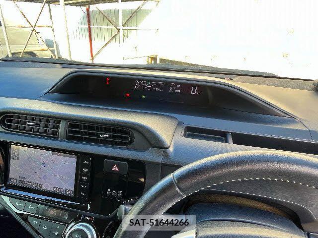 Toyota AQUA 2015-06 260152-7