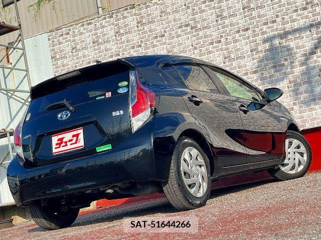 Toyota AQUA 2015-06 260152-2