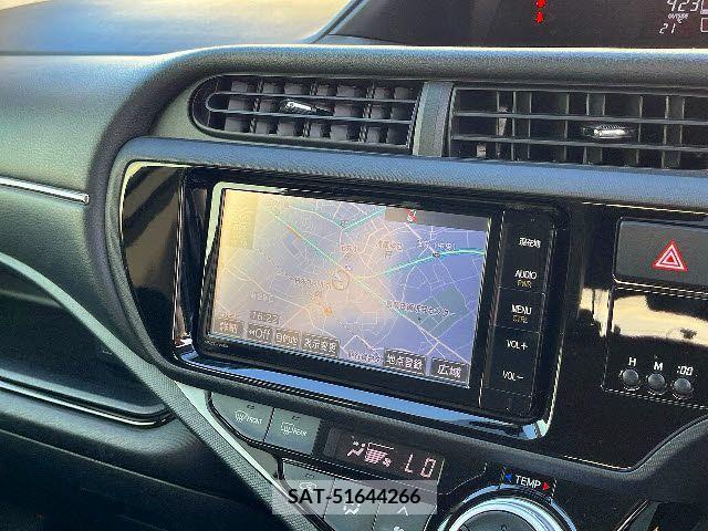 Toyota AQUA 2015-06 260152-4