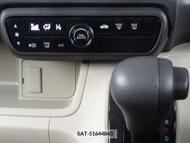 Honda N BOX 2018-10 200843-10