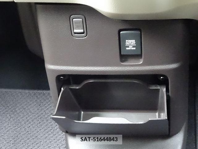 Honda N BOX 2018-10 200843-12